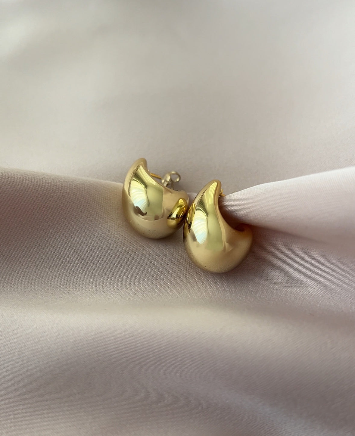 Teardrop earrings
